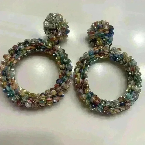 Stella & Dot Oh Ya earrings. Beautiful colors. - Picture 2 of 4